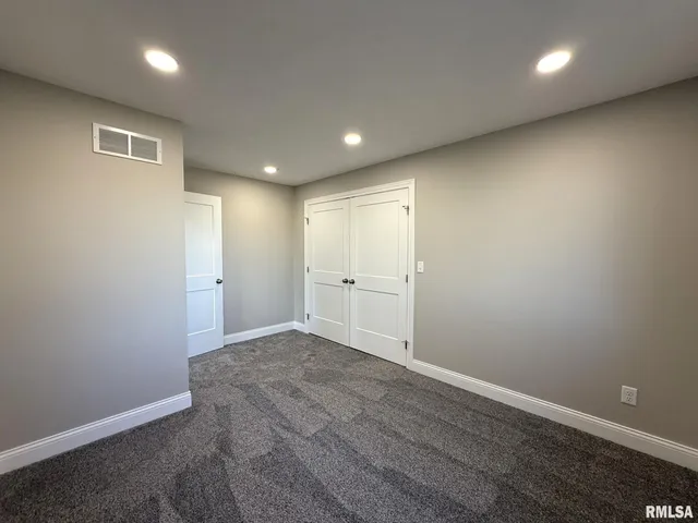 $329,900 | 2832 Highway 17, Galva, IL 61434