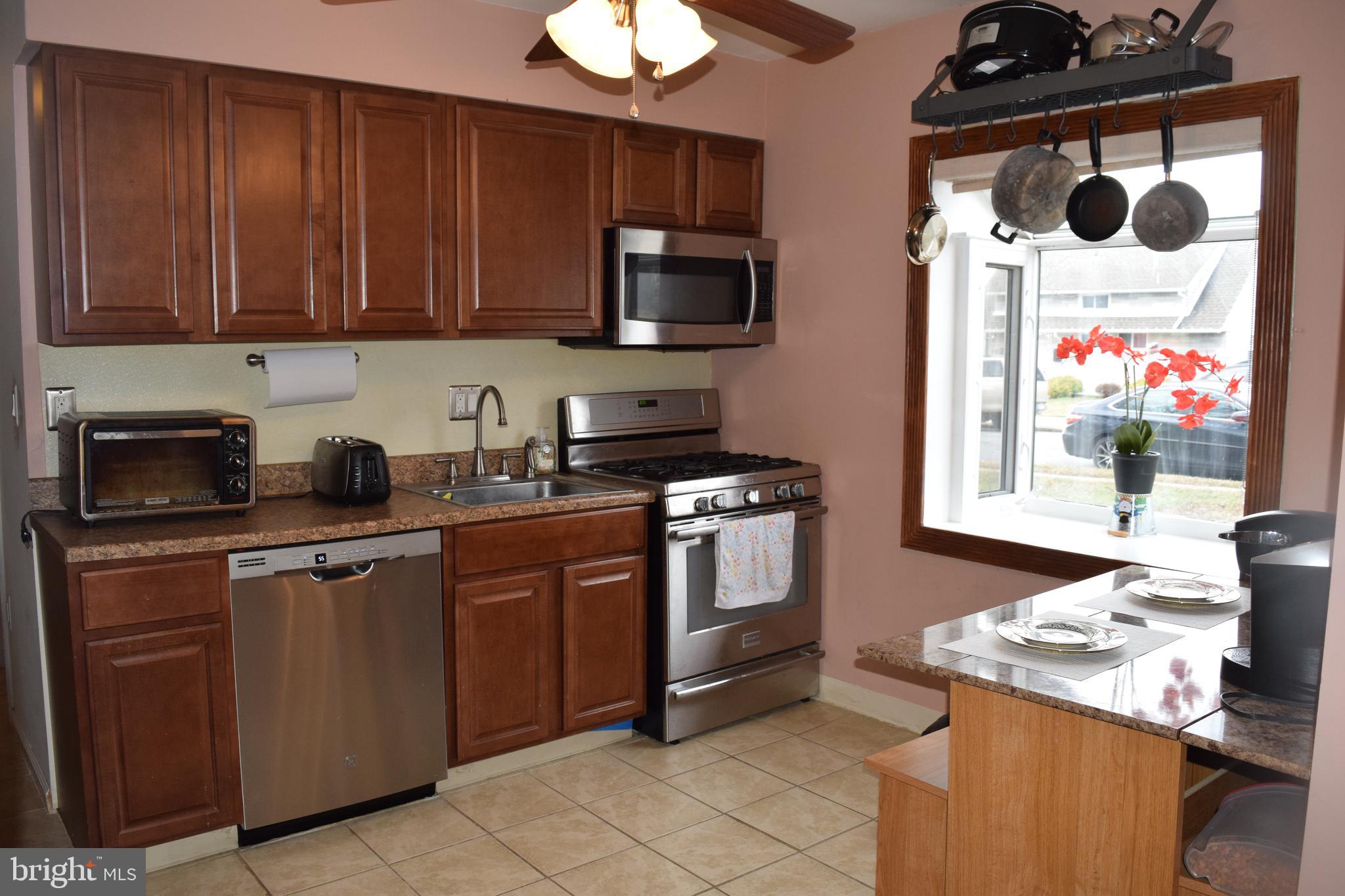 9233 Treaty Road Philadelphia, PA 19114 - Photo 4 of 19 Gallery Image 4