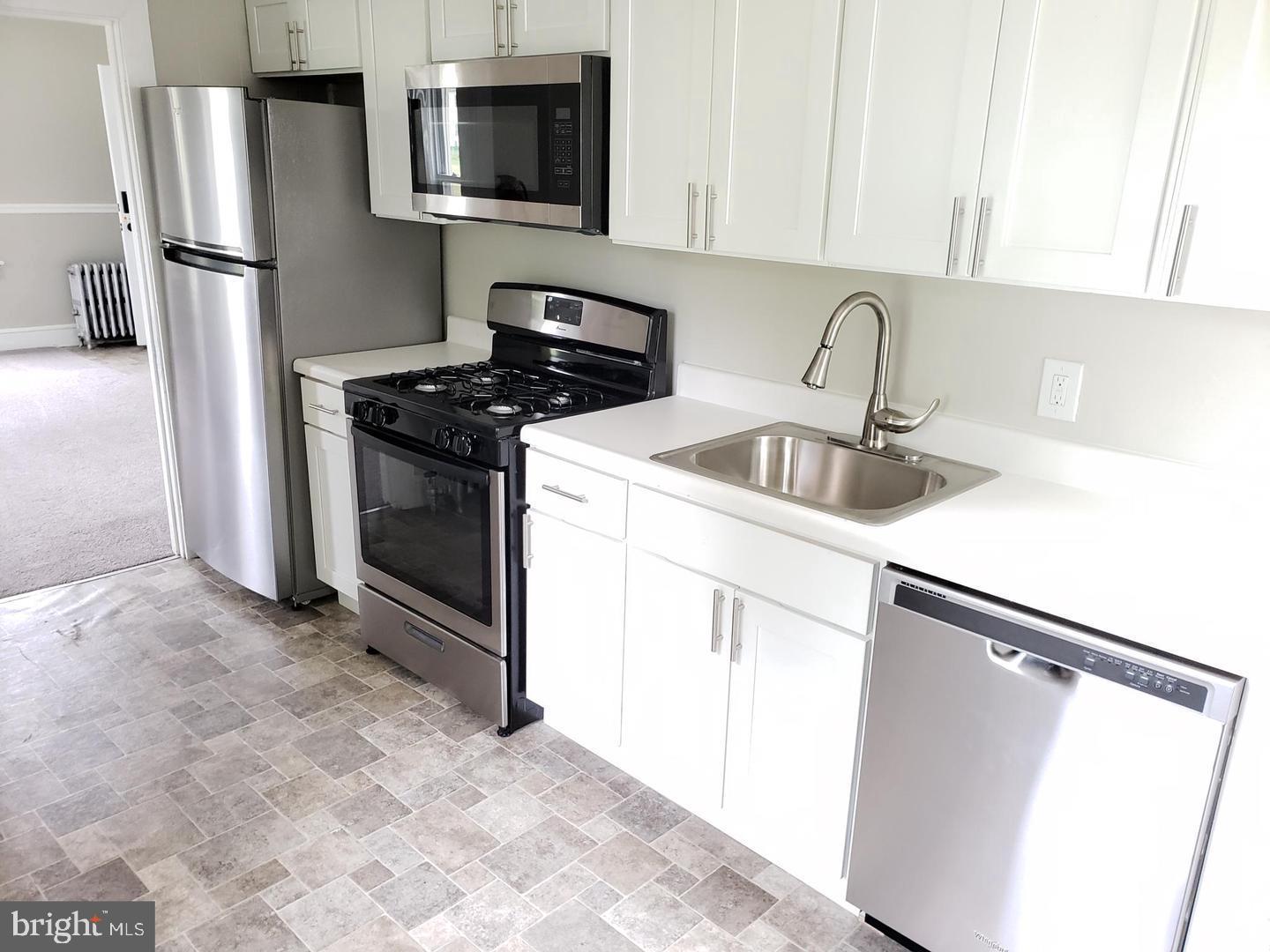 3 North Summit Avenue, Unit 3B Pitman, NJ 08071 - Photo 8 of 12