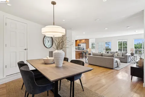 $995,000 | 2170 Arrowhead Drive, Oakland, CA 94611