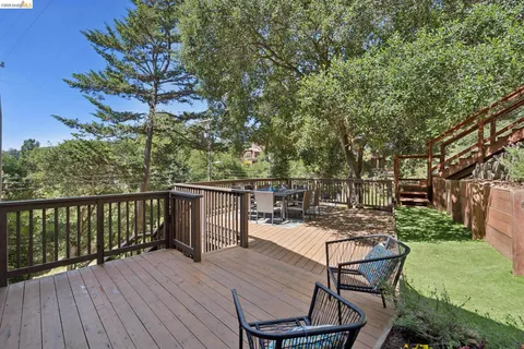 $995,000 | 2170 Arrowhead Drive, Oakland, CA 94611