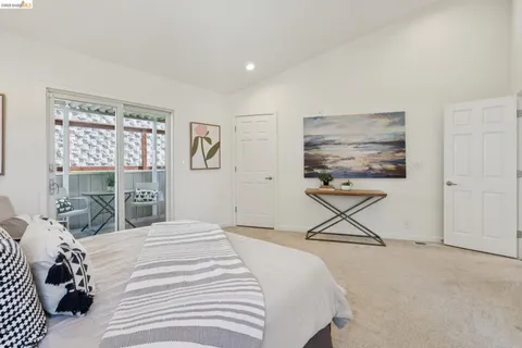 $995,000 | 2170 Arrowhead Drive, Oakland, CA 94611