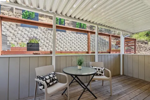 $995,000 | 2170 Arrowhead Drive, Oakland, CA 94611