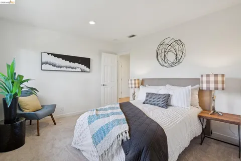 $995,000 | 2170 Arrowhead Drive, Oakland, CA 94611