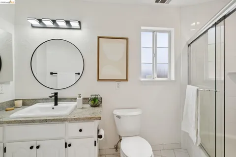 $995,000 | 2170 Arrowhead Drive, Oakland, CA 94611