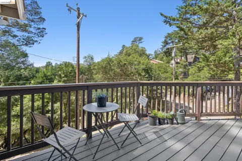 $995,000 | 2170 Arrowhead Drive, Oakland, CA 94611