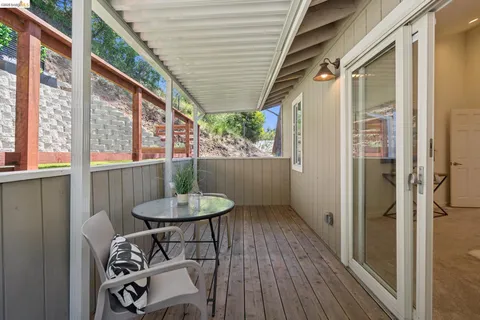 $995,000 | 2170 Arrowhead Drive, Oakland, CA 94611