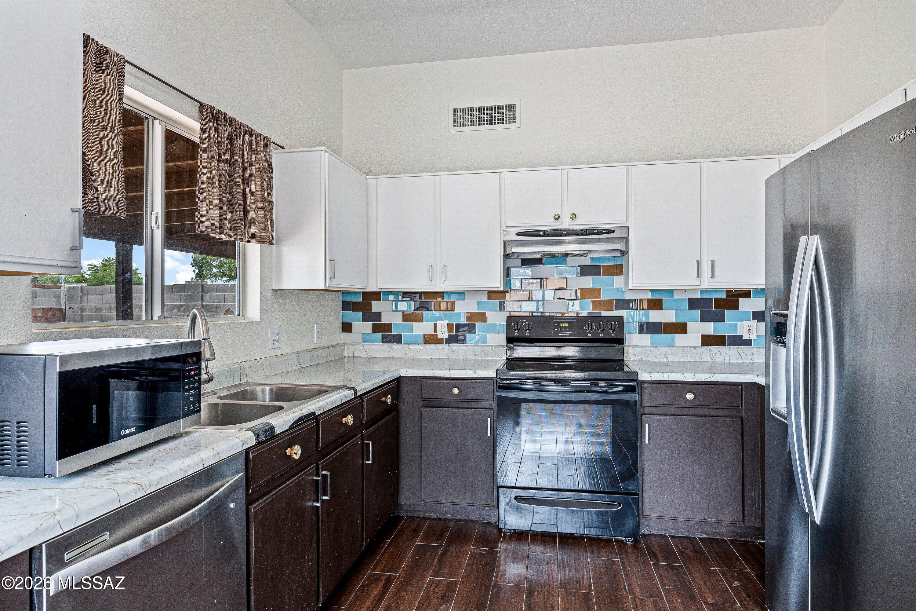 6078 North Raspberry Court Tucson, AZ 85741 - Photo 6 of 20