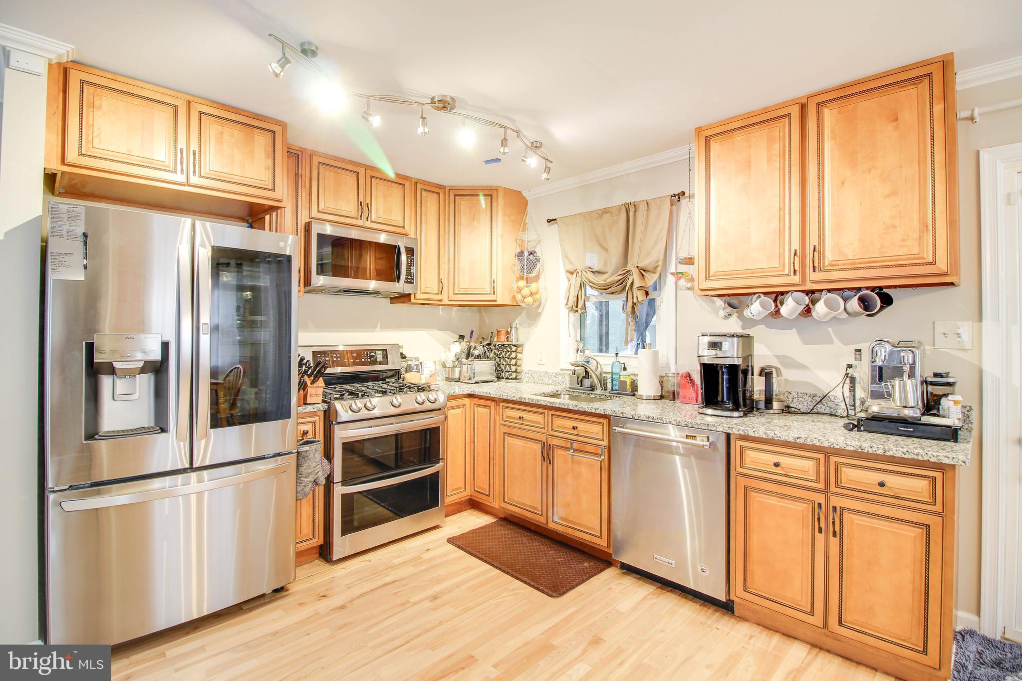 708 Dorchester Road Baltimore, MD 21229 - Photo 14 of 50 Kitchen