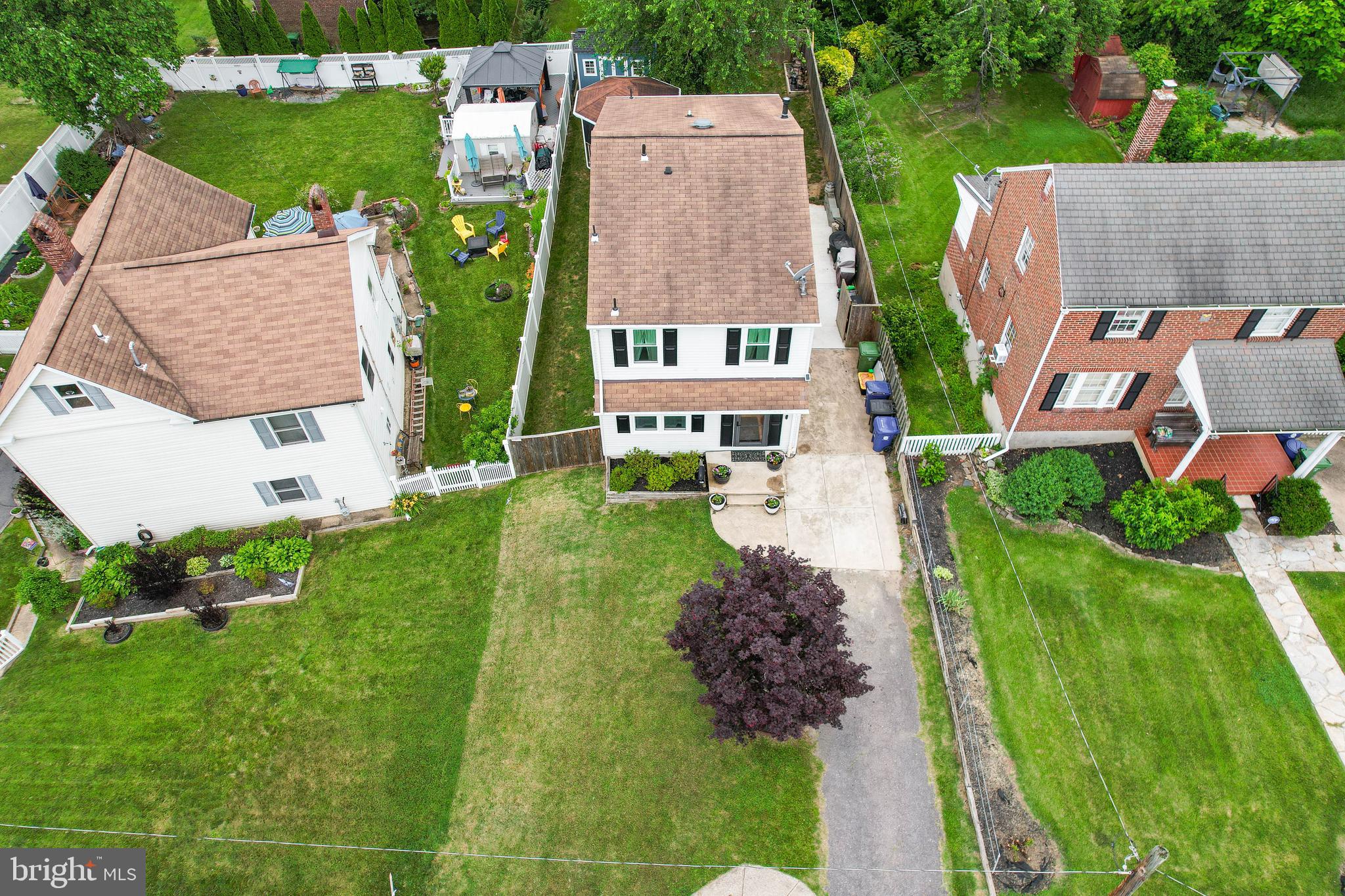 708 Dorchester Road Baltimore, MD 21229 - Photo 2 of 50