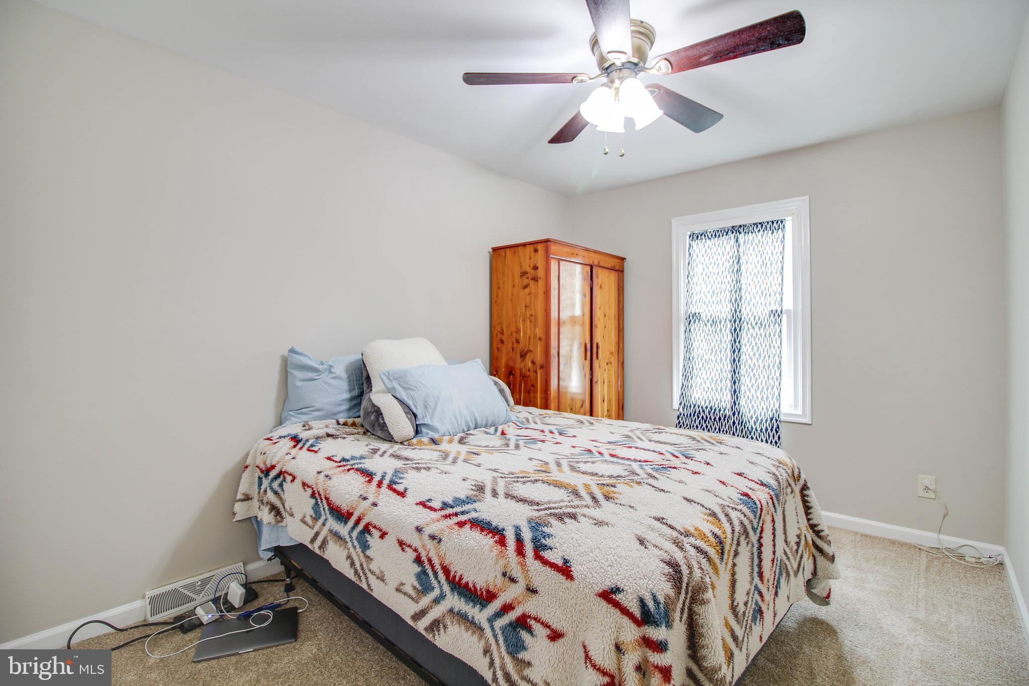 708 Dorchester Road Baltimore, MD 21229 - Photo 23 of 50 3rd bedroom