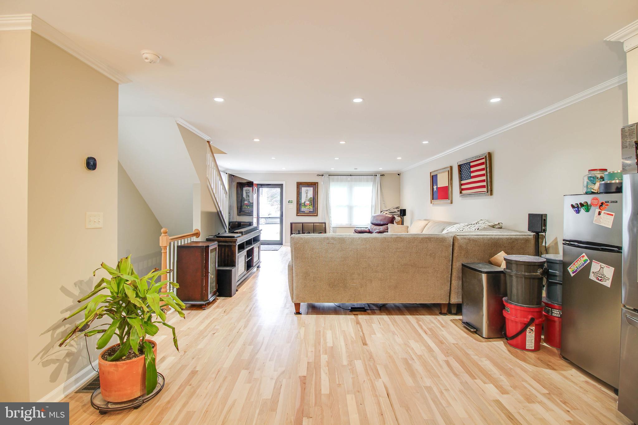 708 Dorchester Road Baltimore, MD 21229 - Photo 9 of 50 view from kitchen to front door