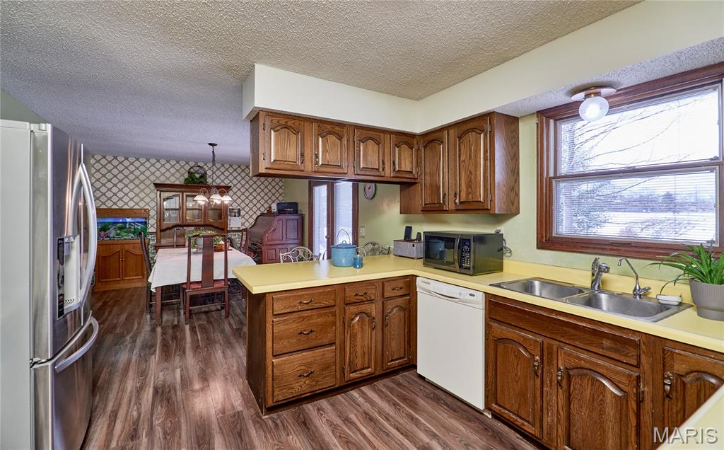 1825 South Henke Road Lake St. Louis, MO 63367 - Photo 32 of 67