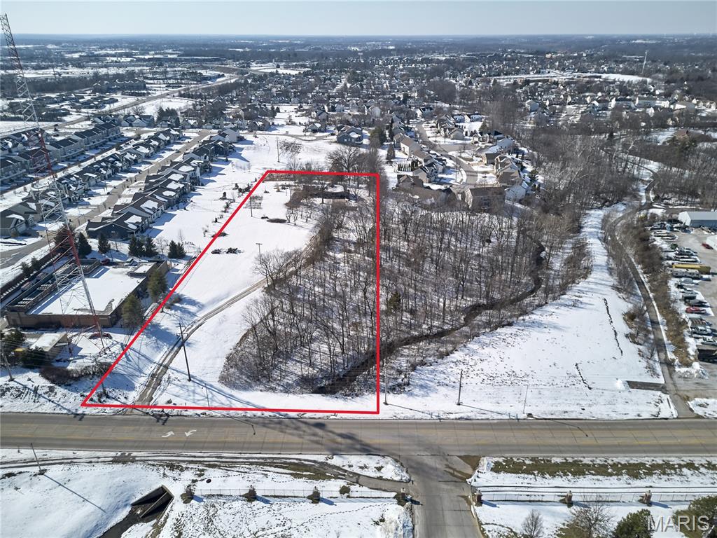 1825 South Henke Road Lake St. Louis, MO 63367 - Photo 4 of 67