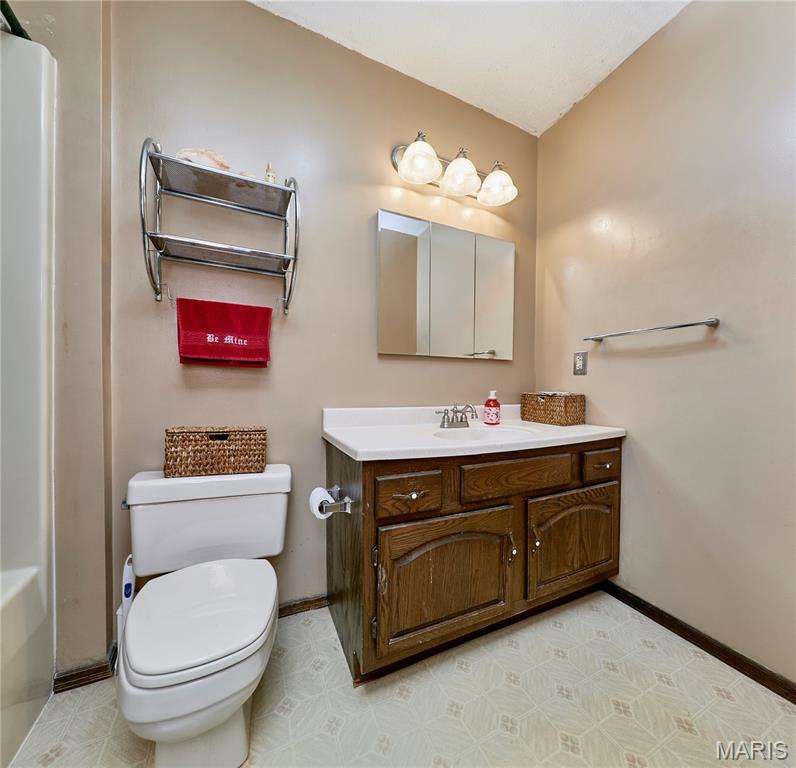 1825 South Henke Road Lake St. Louis, MO 63367 - Photo 44 of 67