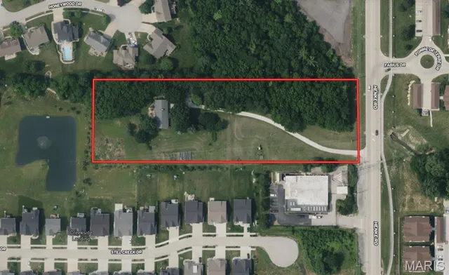 $575,000 | 1825 South Henke Road, Lake St. Louis, MO 63367