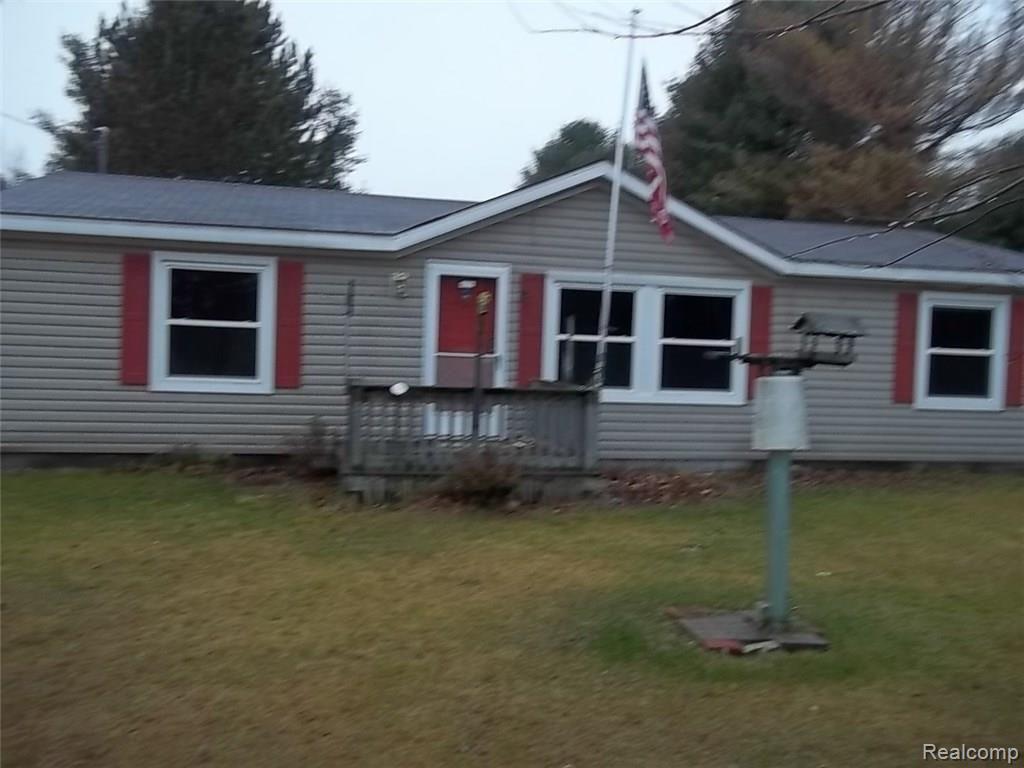950 South Everett Road Harrisville, MI 48740 - Photo 1 of 12 1.jpg