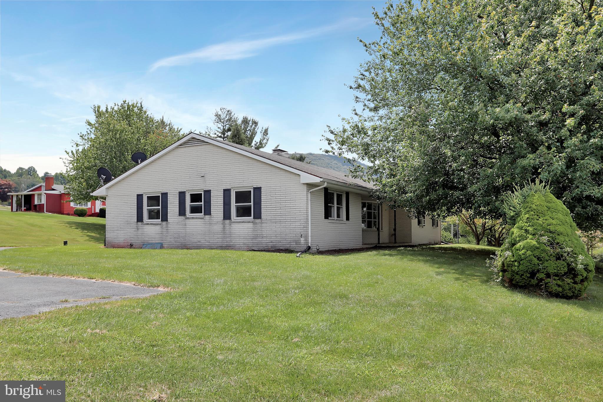 23128 Foxville Road Smithsburg, MD 21783 - Photo 8 of 57 Gallery Image 8