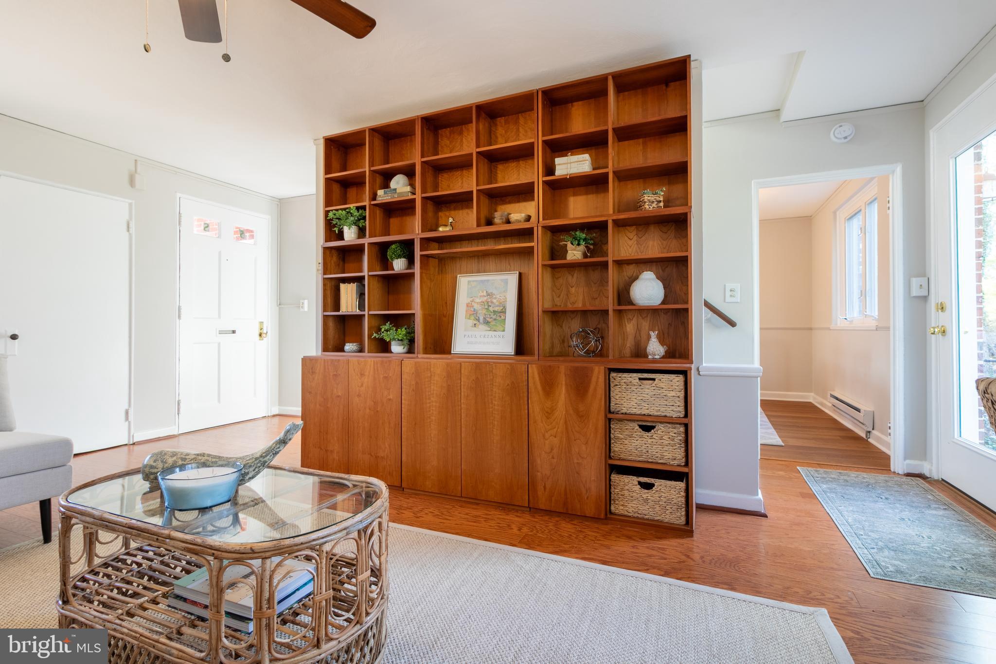 45 Ridge Road Greenbelt, MD 20770 - Photo 6 of 33 a living room with furniture and a window