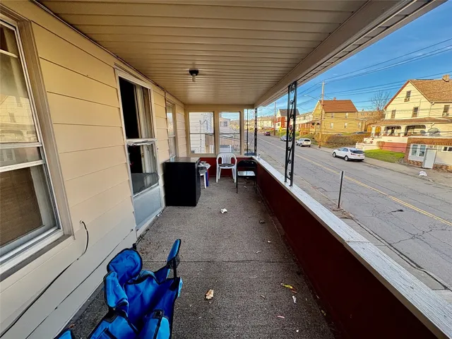 $179,900 | 215 Oak Hill Avenue, Endicott, NY 13760