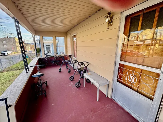 $179,900 | 215 Oak Hill Avenue, Endicott, NY 13760