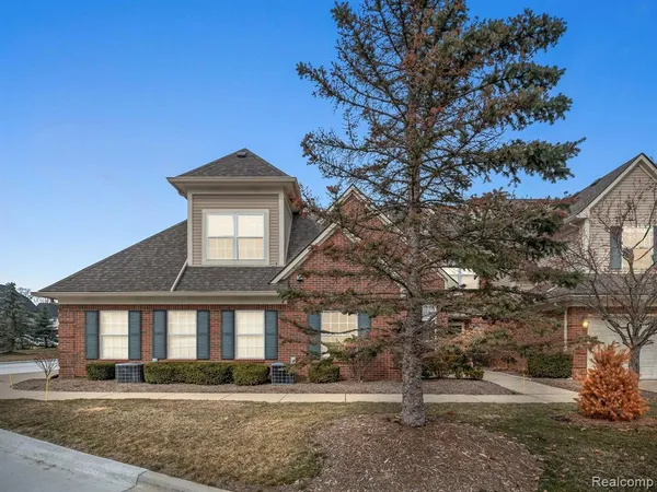 $1,700 | 7683 Ambassador Drive, Utica, MI 48316