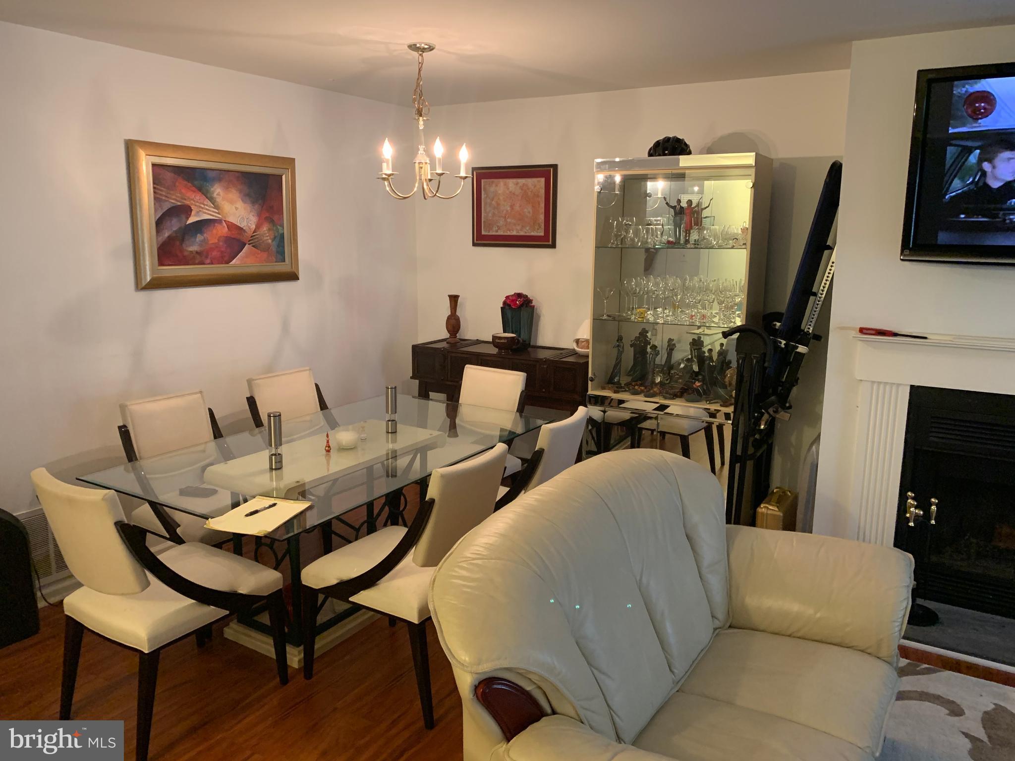 1609 Huntingdon Mews Clementon, NJ 08021 - Photo 4 of 15 a living room with furniture and a flat screen tv