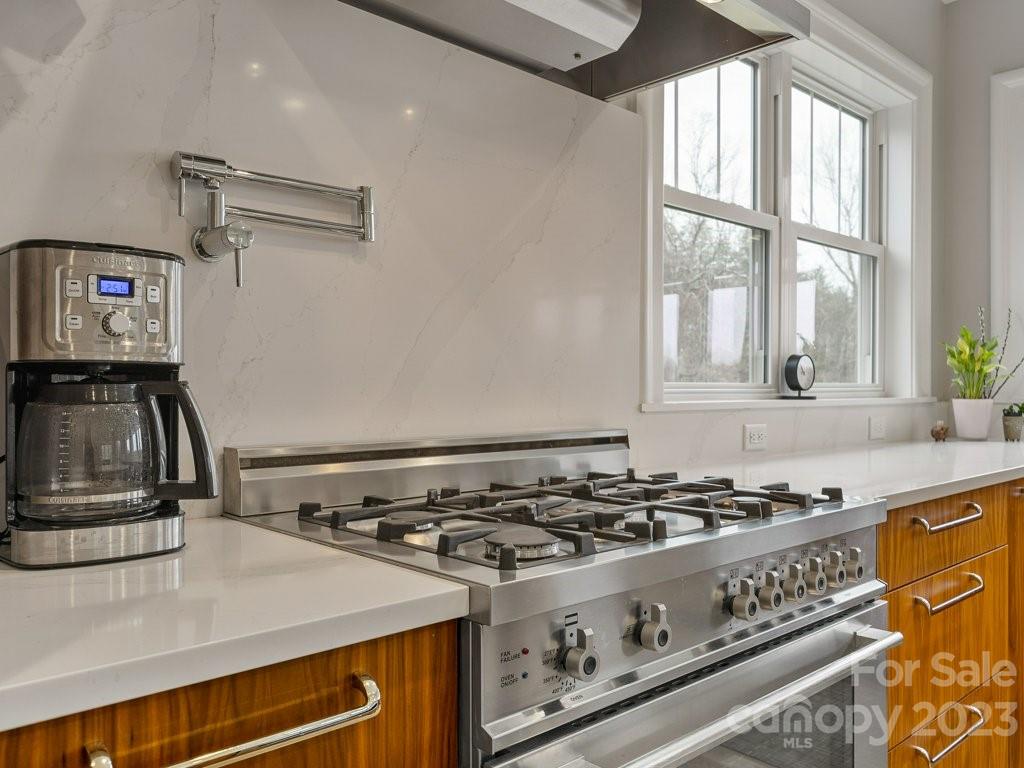 2428 Collinsville Road Columbus, NC 28722 - Photo 11 of 47 Gallery Image 11