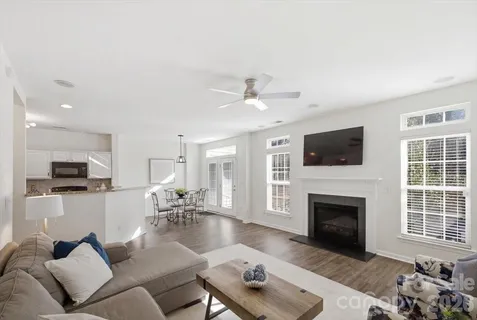 $449,900 | 2327 Whitford Lane, Charlotte, NC 28210