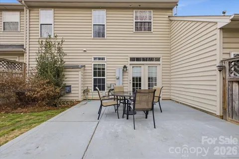 $449,900 | 2327 Whitford Lane, Charlotte, NC 28210
