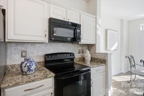 $449,900 | 2327 Whitford Lane, Charlotte, NC 28210