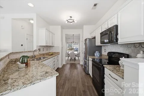 $449,900 | 2327 Whitford Lane, Charlotte, NC 28210