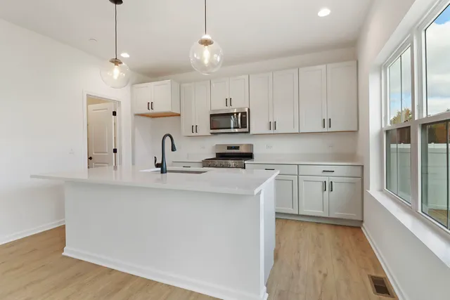 $549,744 | 2483 Olivia Court, Wauconda, IL 60084