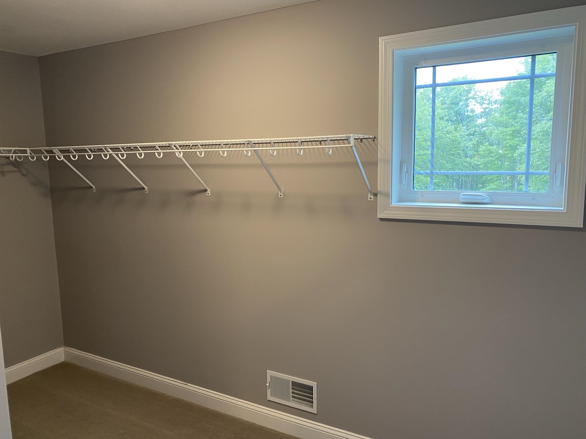 22 Lesnyk Road Goffstown, NH 03045 - Photo 8 of 17