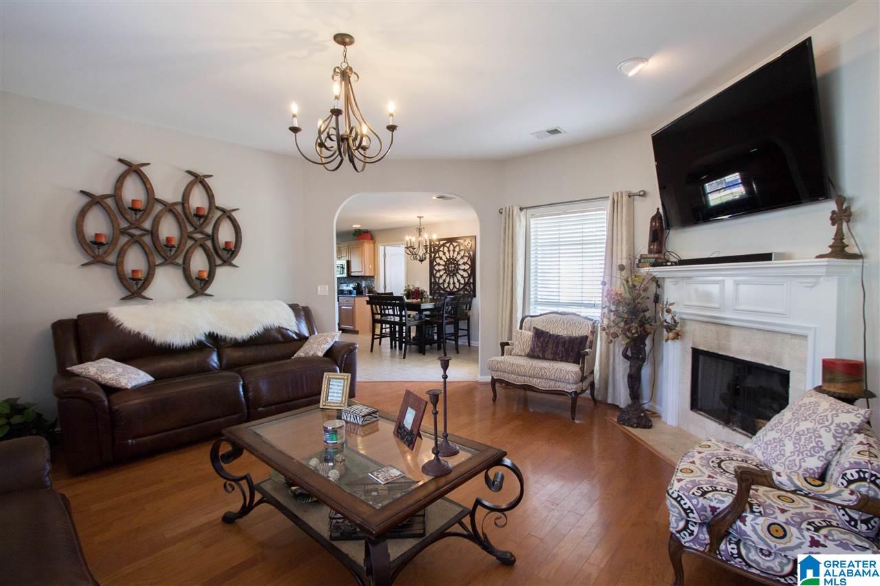 233 Silverstone Lane Alabaster, AL 35007 - Photo 3 of 39