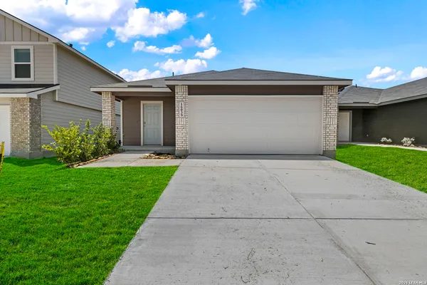 $245,000 | 16039 Mahogany Way, Elmendorf, TX 78112
