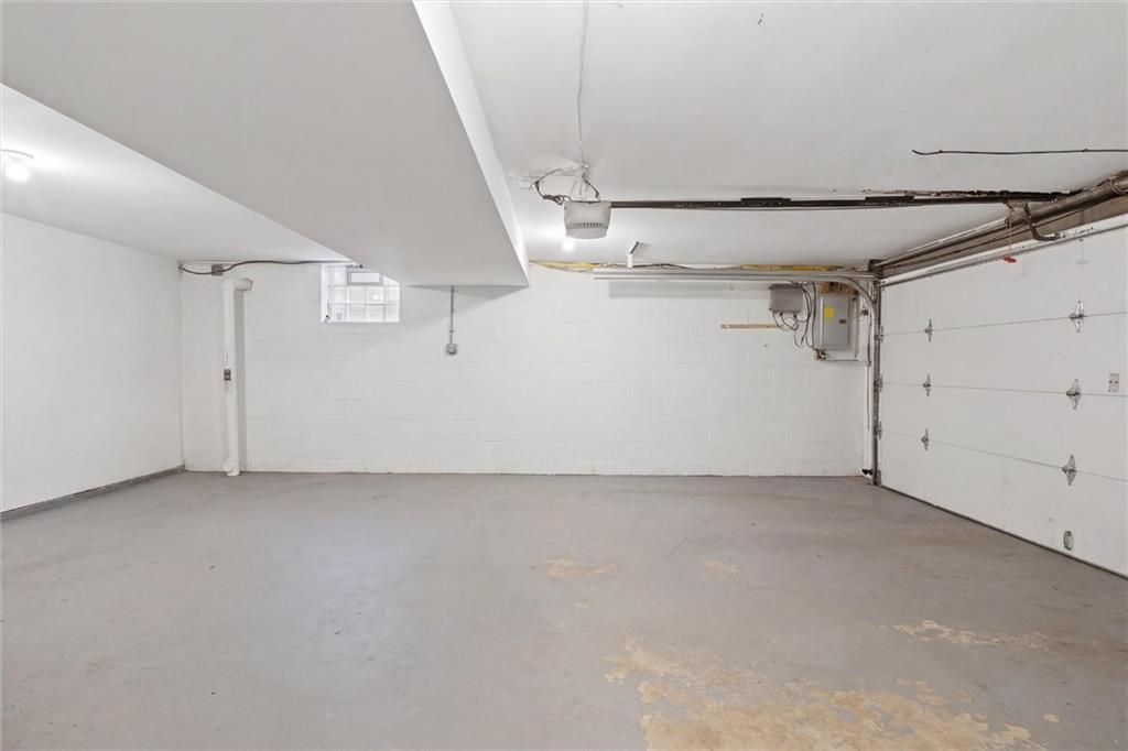 103 Tree View Drive Coraopolis, PA 15108 - Photo 43 of 48 a view of small space