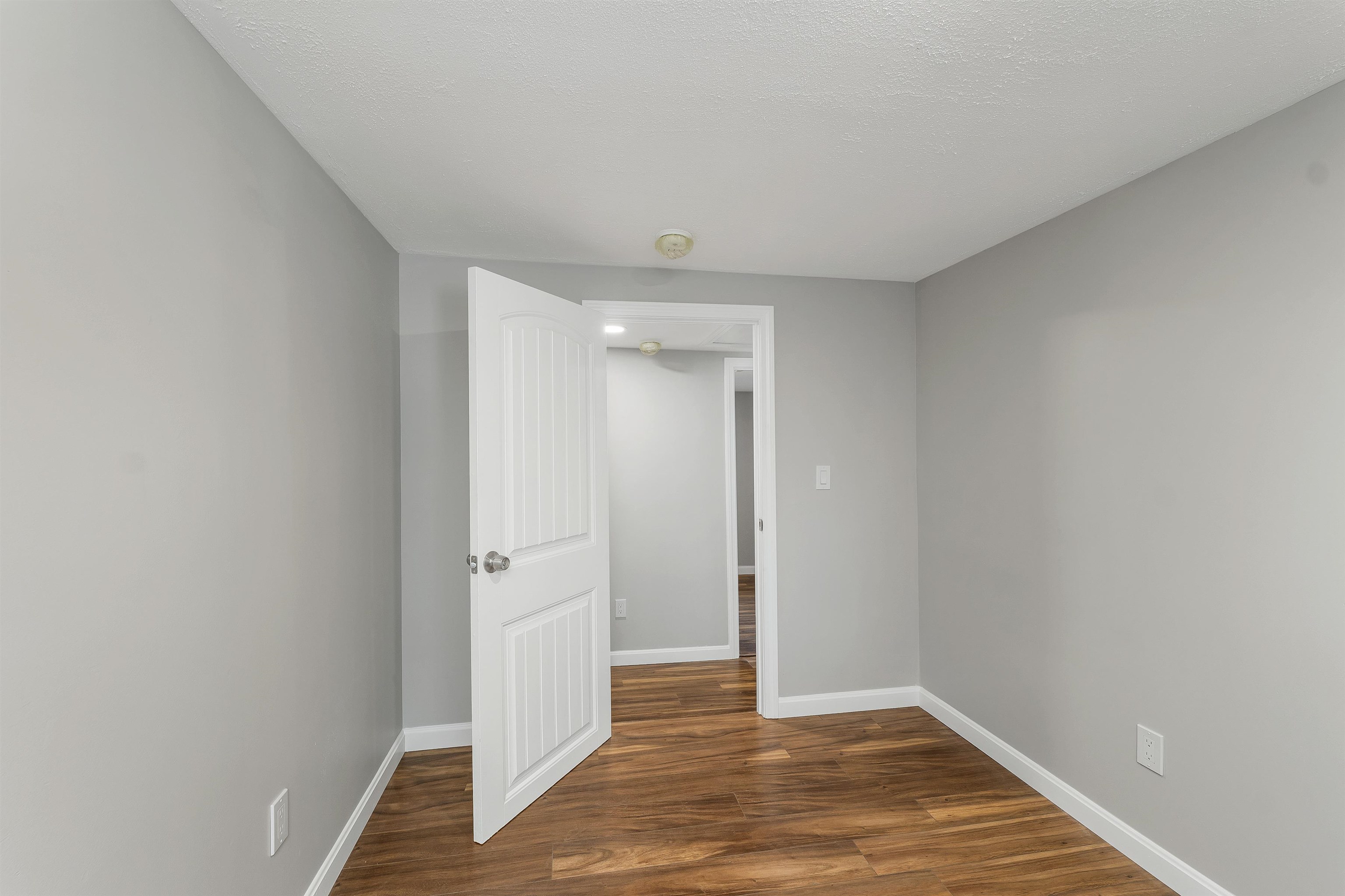 4 Loop Road Londonderry, NH 03053 - Photo 21 of 30