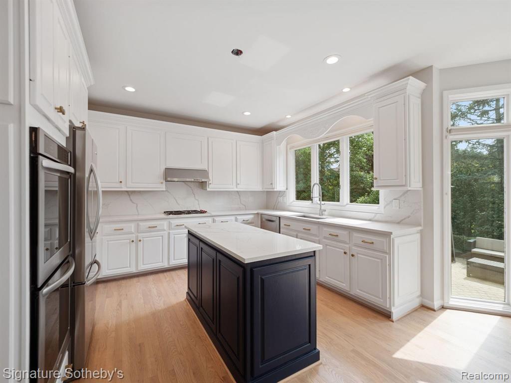 2085 Mapleridge Road Rochester Hills, MI 48309 - Photo 12 of 58