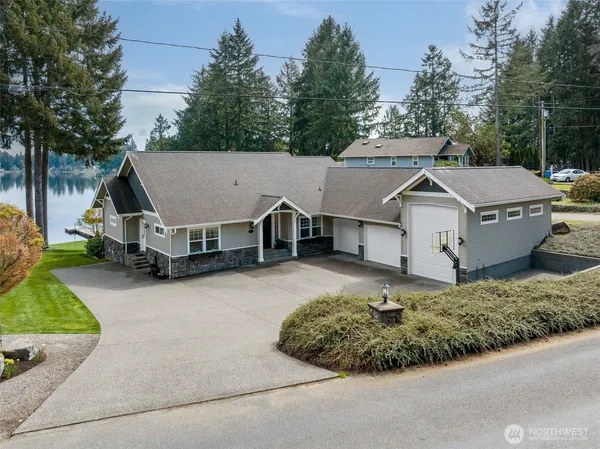$2,300,000 | 4022 Long Lake Drive Southeast, Lacey, WA 98503