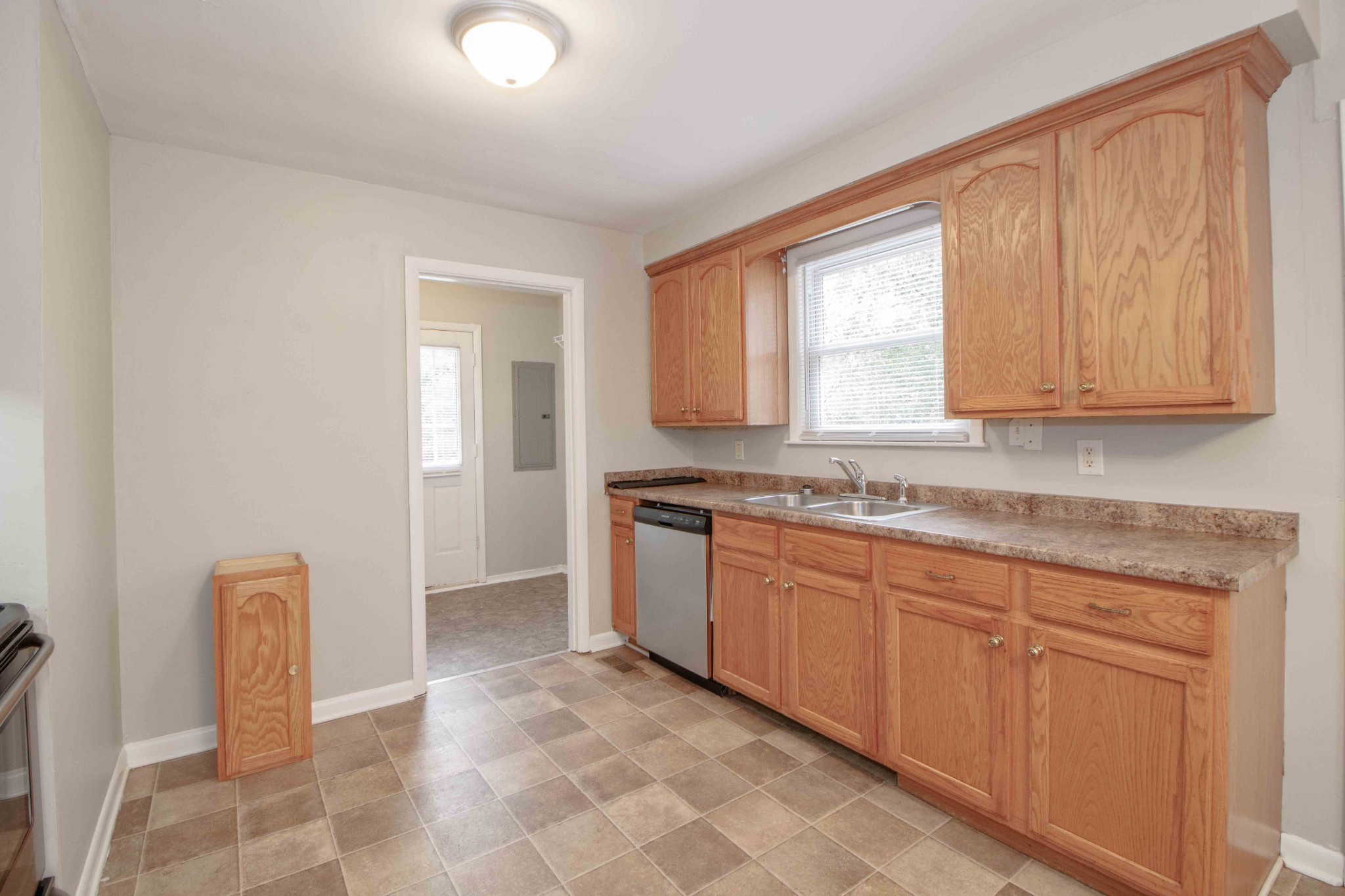 402 Britton Springs Road Clarksville, TN 37042 - Photo 11 of 27