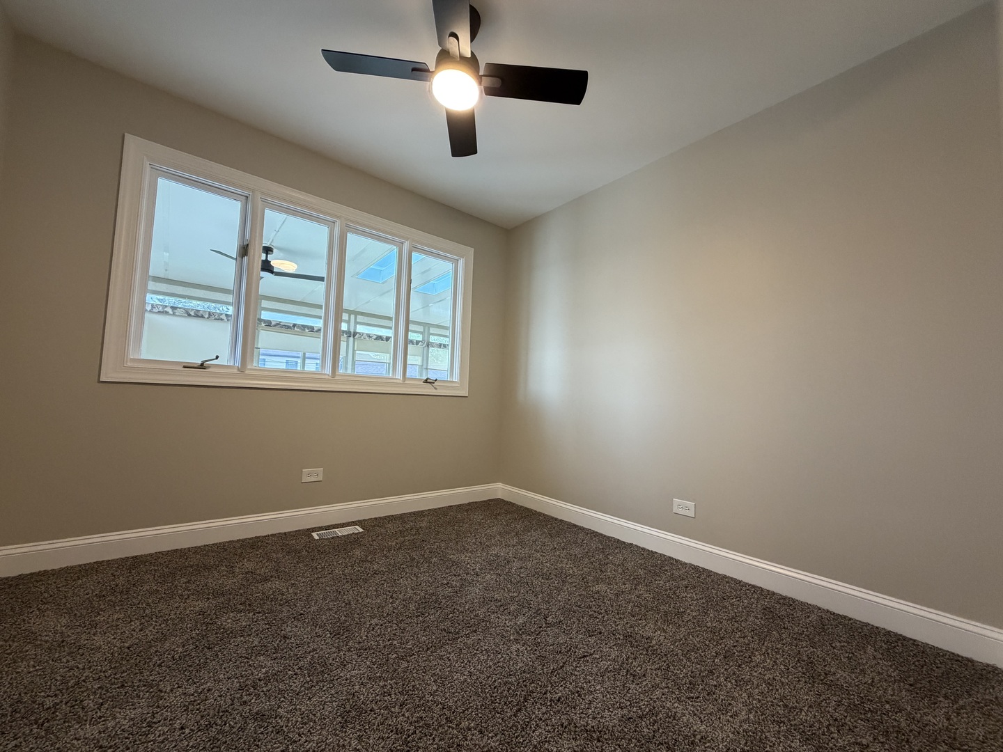 5747 Dover Road Oak Forest, IL 60452 - Photo 9 of 19
