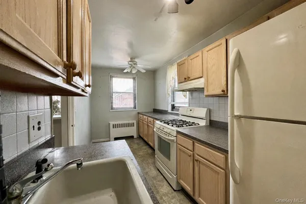 $308,888 | 17-73 166th Street, Unit 2 | Clearview