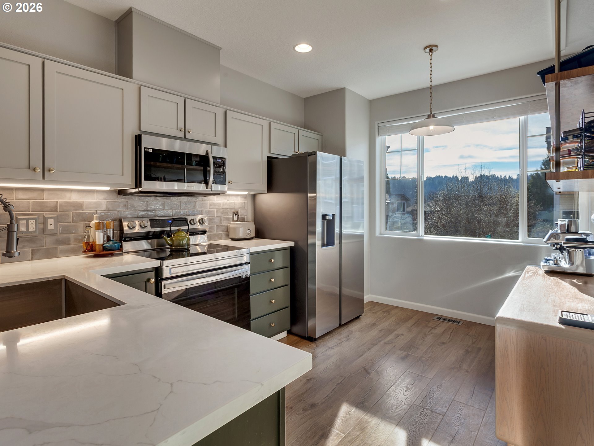 15050 Southwest Warbler Way, Unit 102 Beaverton, OR 97007 - Photo 13 of 34 Kitchen