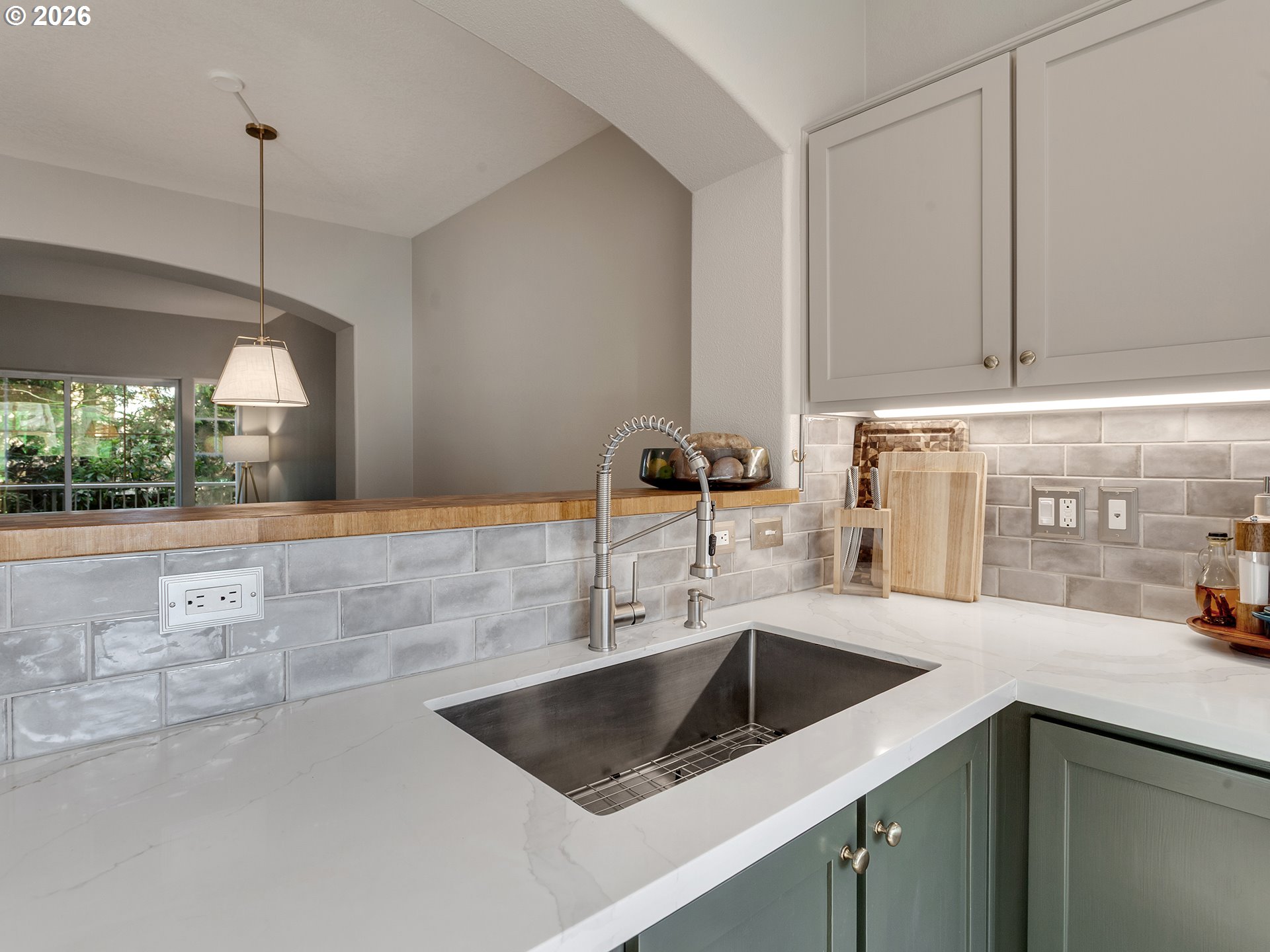 15050 Southwest Warbler Way, Unit 102 Beaverton, OR 97007 - Photo 15 of 34 Kitchen