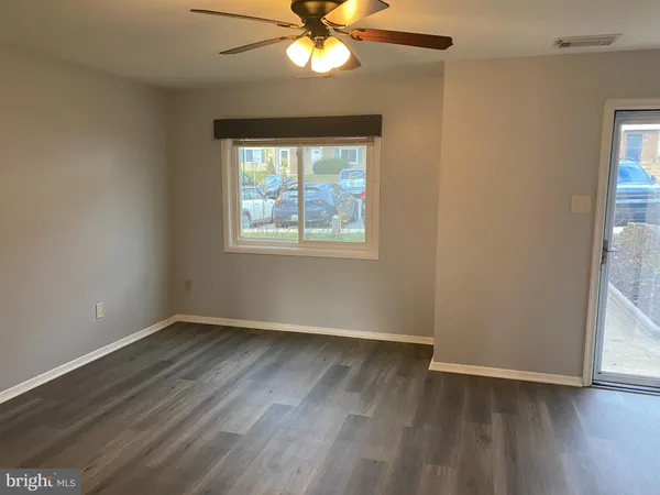 $2,000 | 4313 White Oak Court, Unit 4313, Hampstead, MD 21074