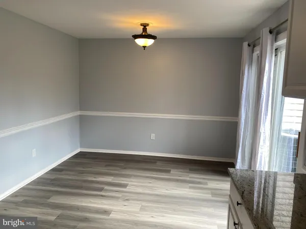 $2,000 | 4313 White Oak Court, Unit 4313, Hampstead, MD 21074