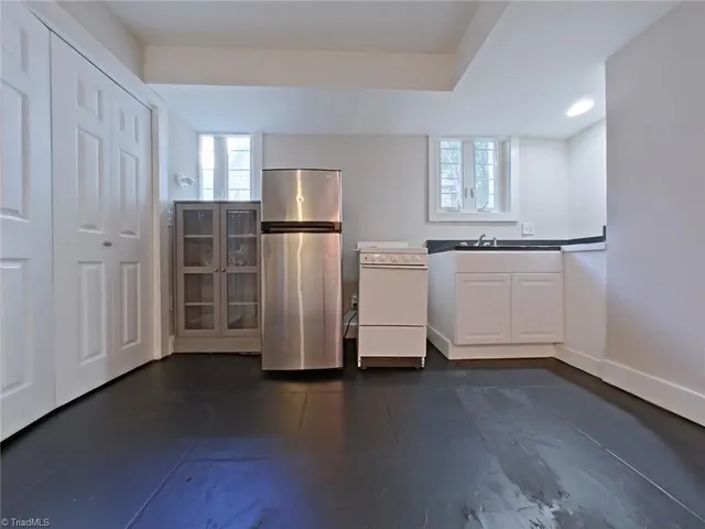 $775 | 408 Parkway Avenue, Unit A, High Point, NC 27262