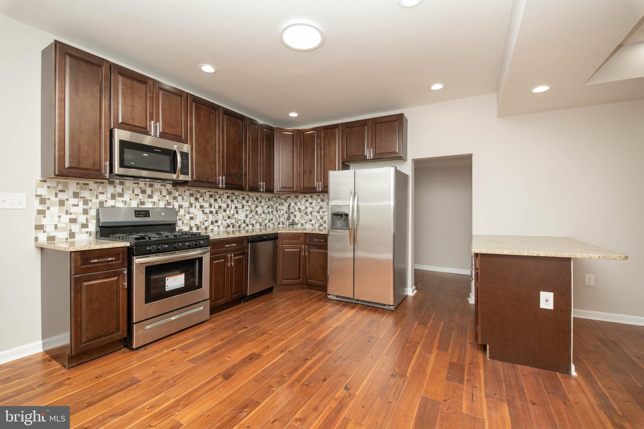 3732 Old Frederick Road Baltimore, MD 21229 - Photo 6 of 34 Granite counter tops