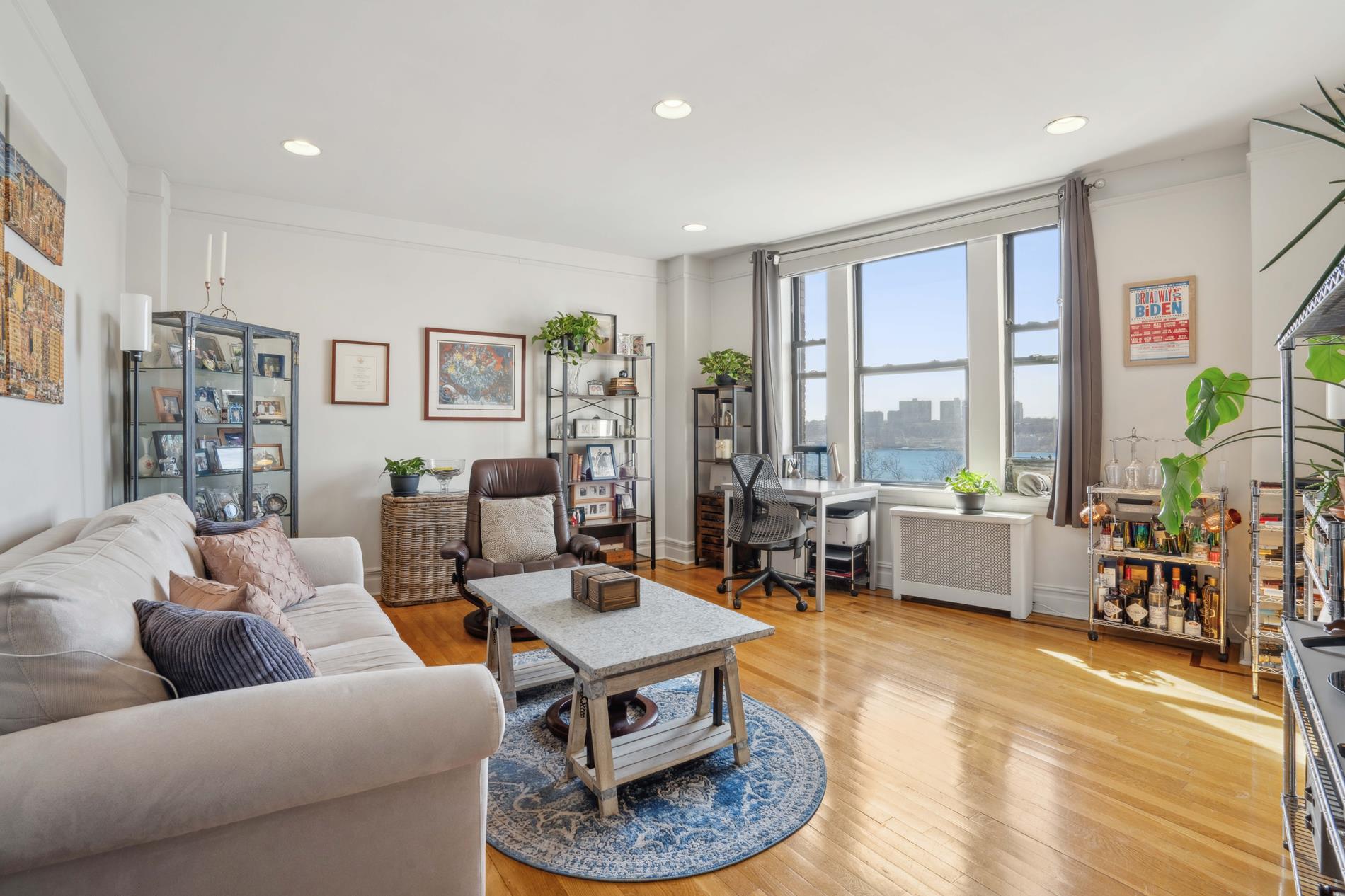 725 Riverside Drive, Unit 8D Manhattan, NY 10031 - Photo 2 of 11 Living Room